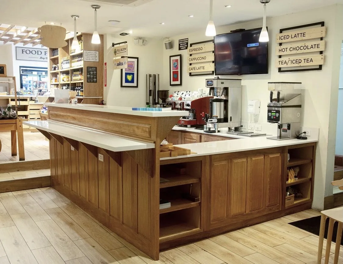 Commercial retail counter and display